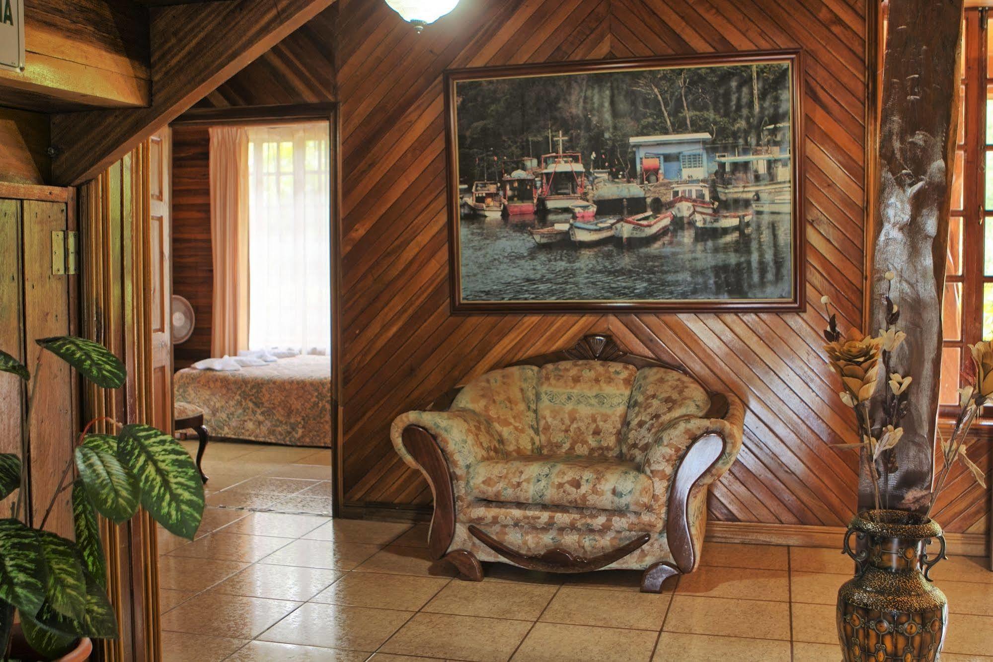 Santa Elena Lodge Cuajiniquil 外观 照片