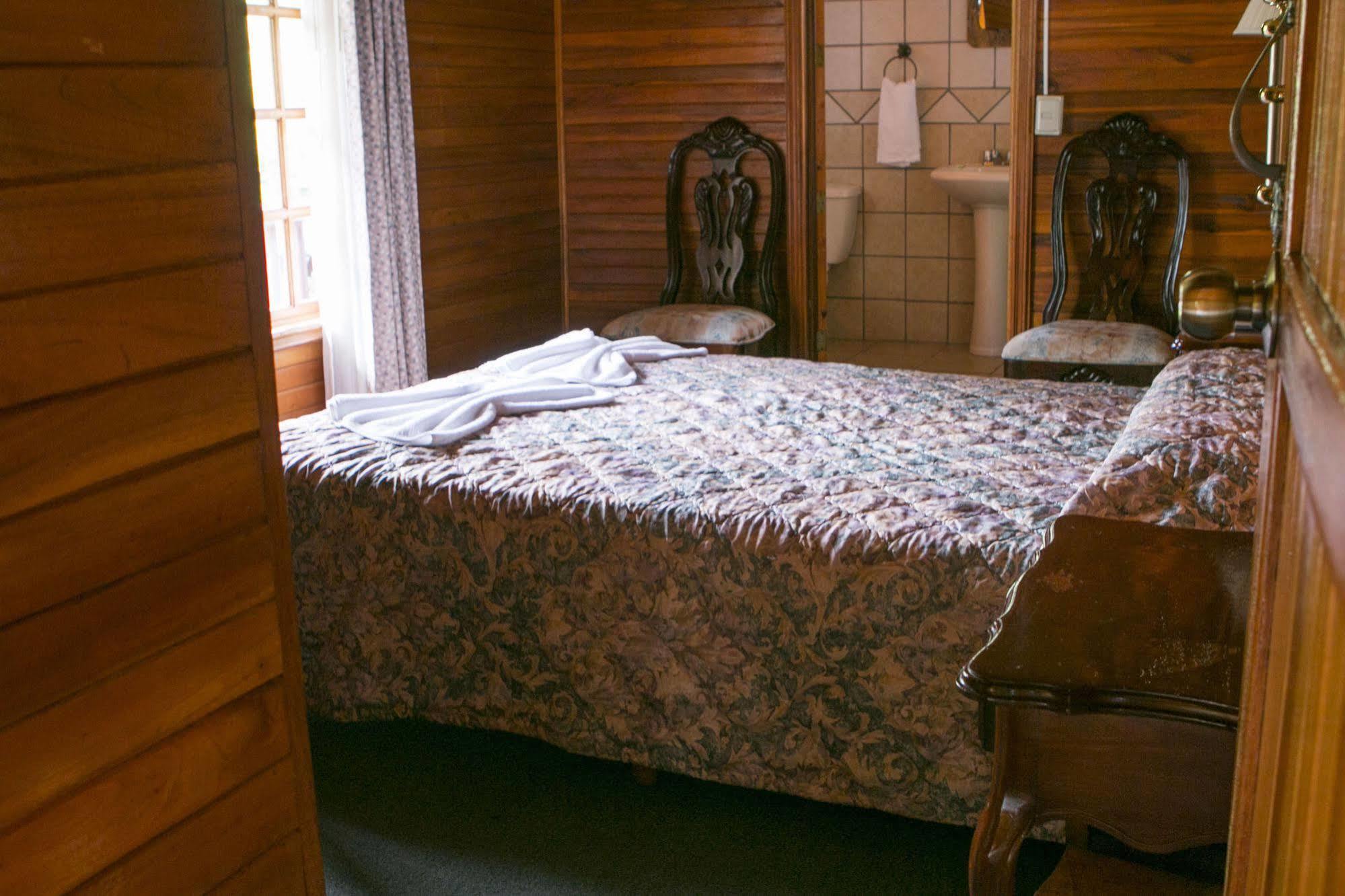 Santa Elena Lodge Cuajiniquil 外观 照片