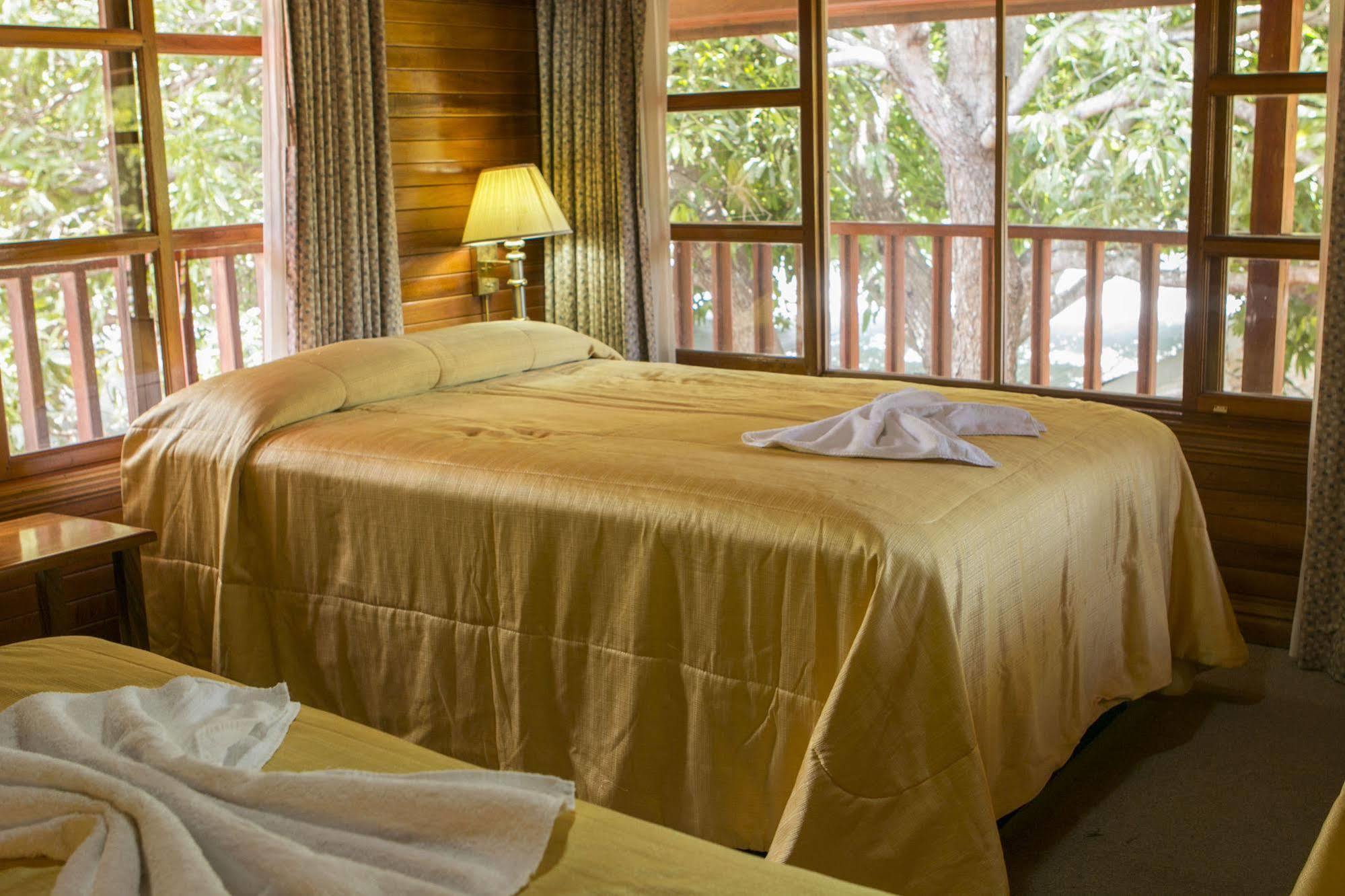 Santa Elena Lodge Cuajiniquil 外观 照片