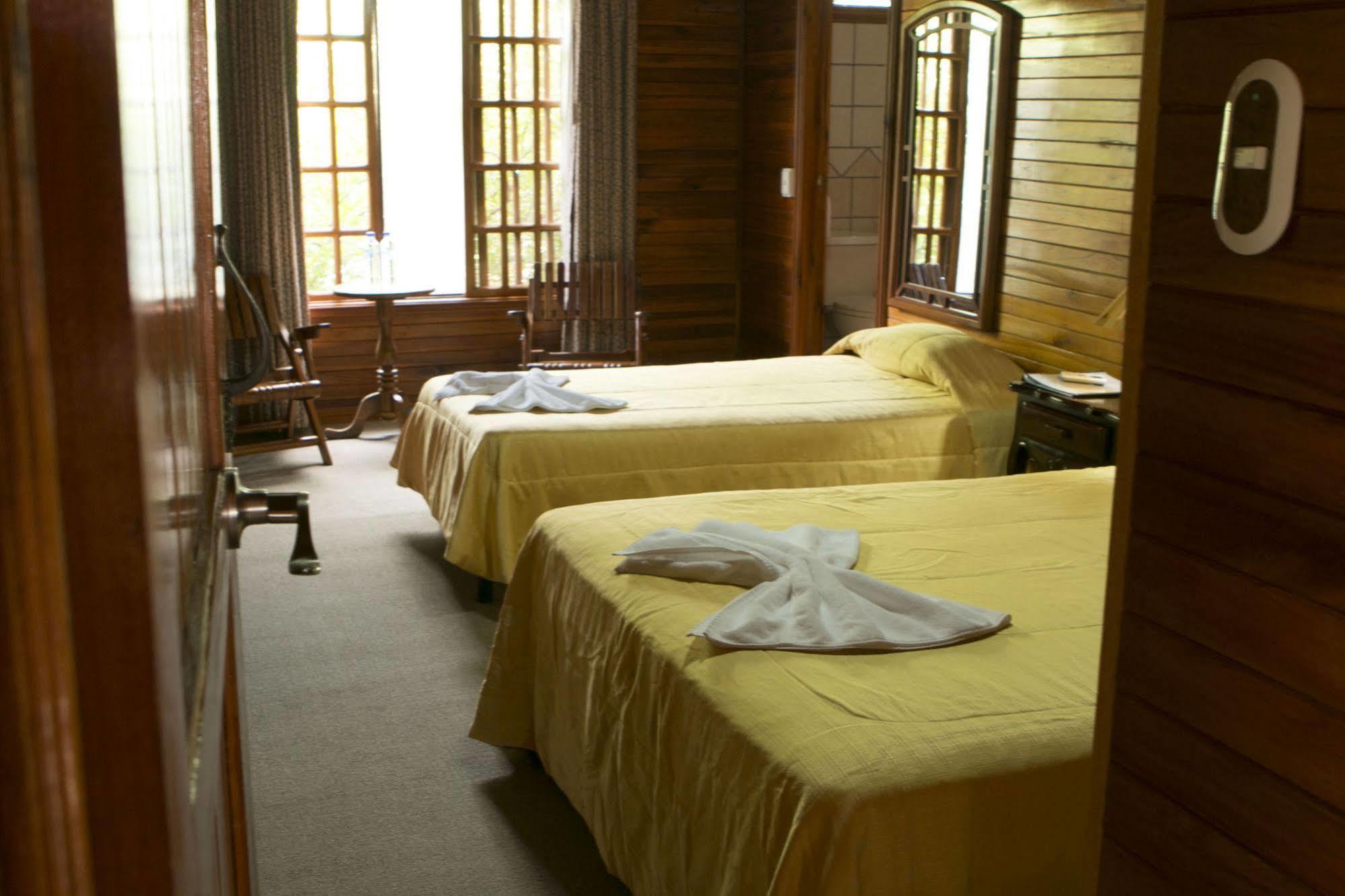 Santa Elena Lodge Cuajiniquil 外观 照片