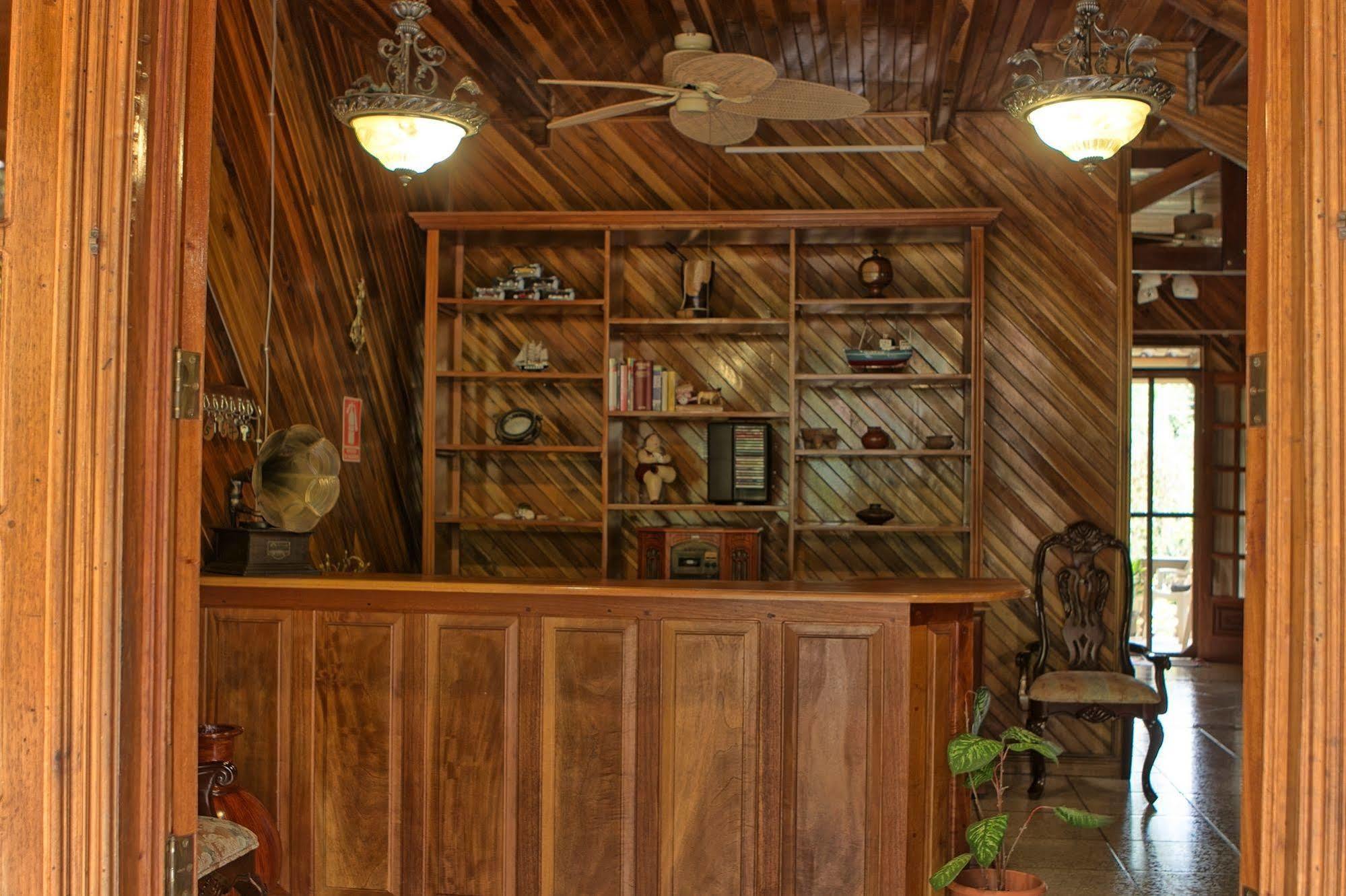 Santa Elena Lodge Cuajiniquil 外观 照片